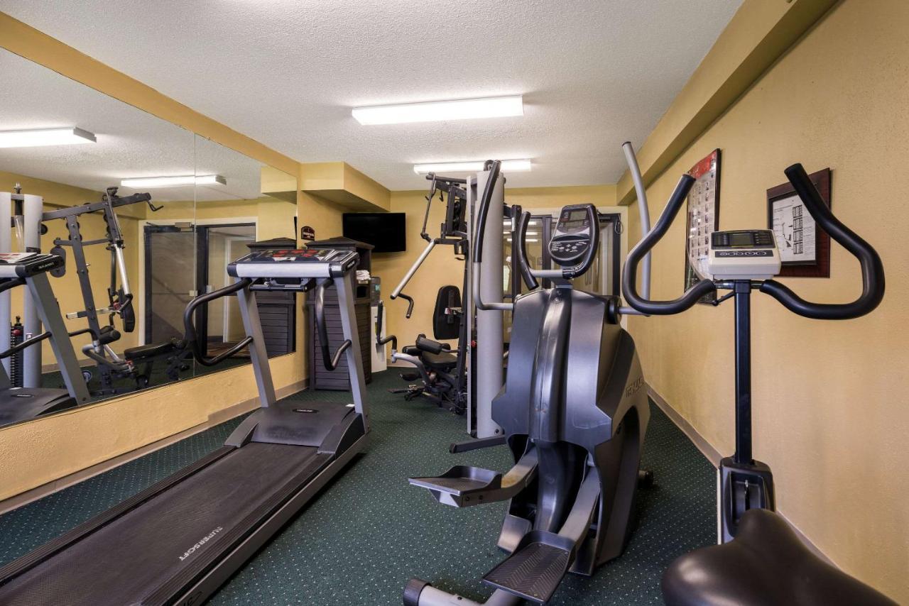 Quality Inn And Suites Fairgrounds - Syracuse Seneca Knolls Exterior foto